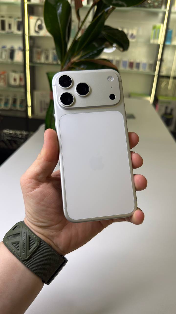iPhone 17 Pro Max Silver 256GB (Б/У) eSim Без RuStore