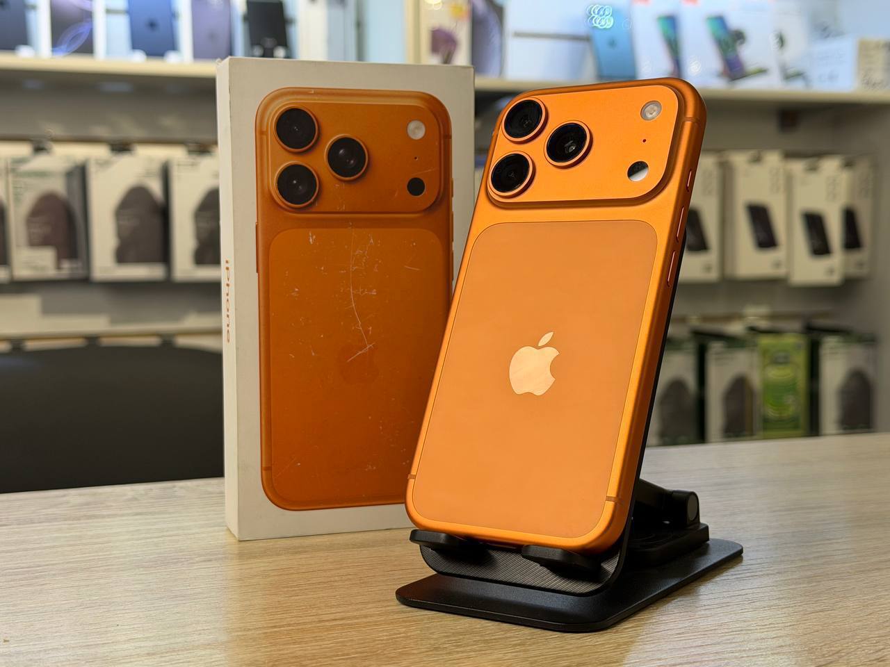 iPhone 17 Pro Cosmic Orange 256GB (Б/У) Без RuStore