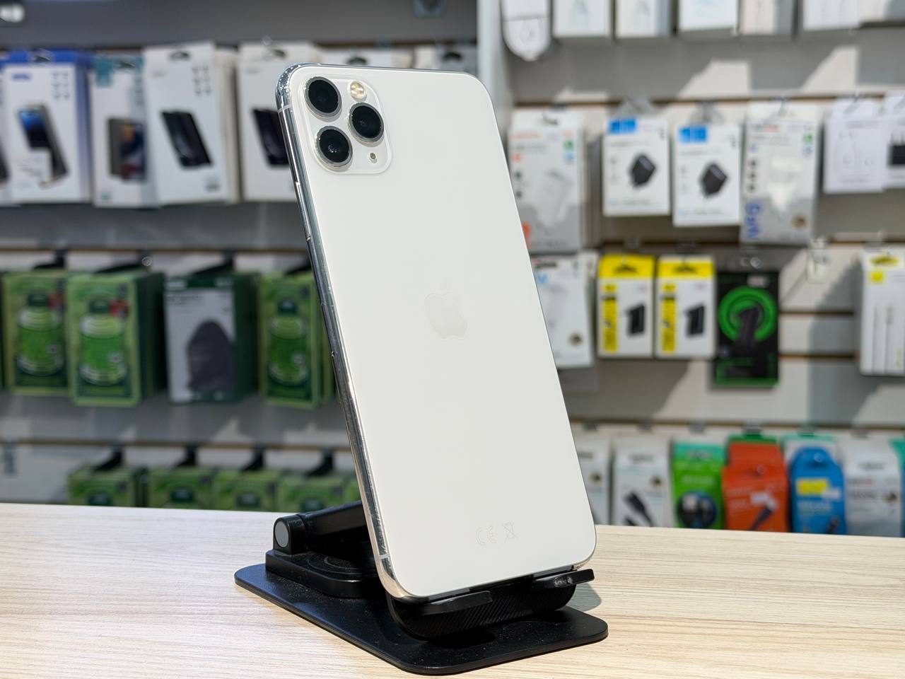iPhone 11 Pro Max Silver 64GB (Б/У)